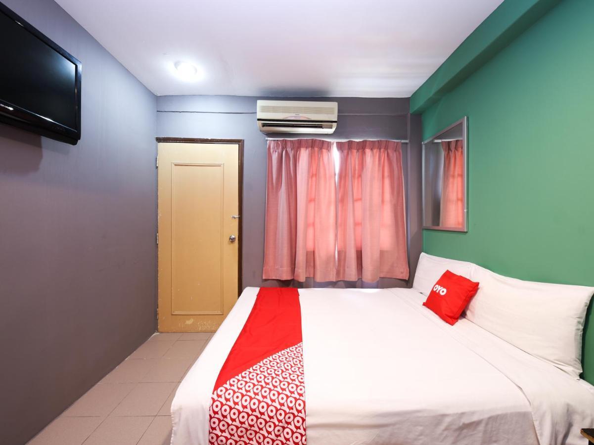 Oyo 89688 Alor Street Hotel Kuala Lumpur Esterno foto
