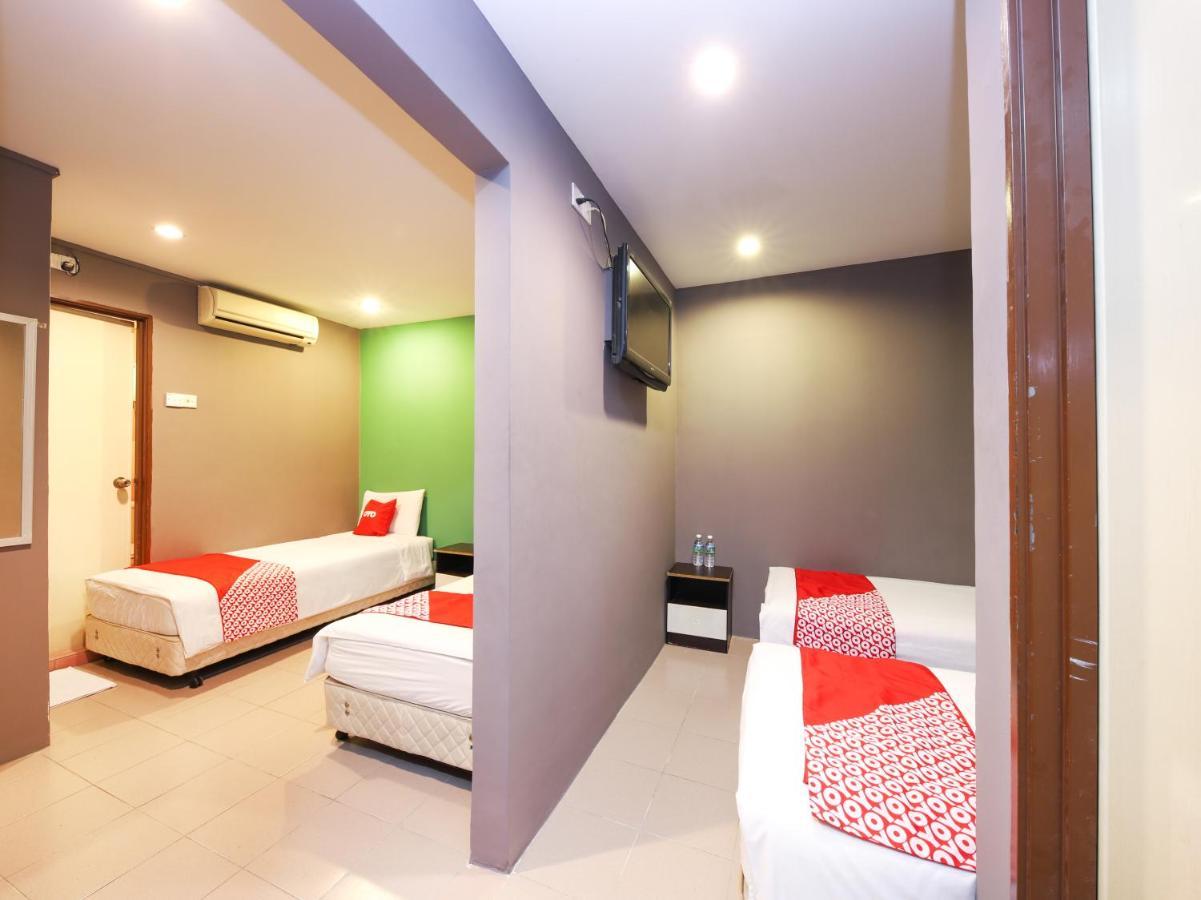 Oyo 89688 Alor Street Hotel Kuala Lumpur Esterno foto