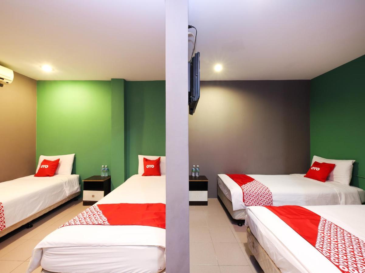 Oyo 89688 Alor Street Hotel Kuala Lumpur Esterno foto