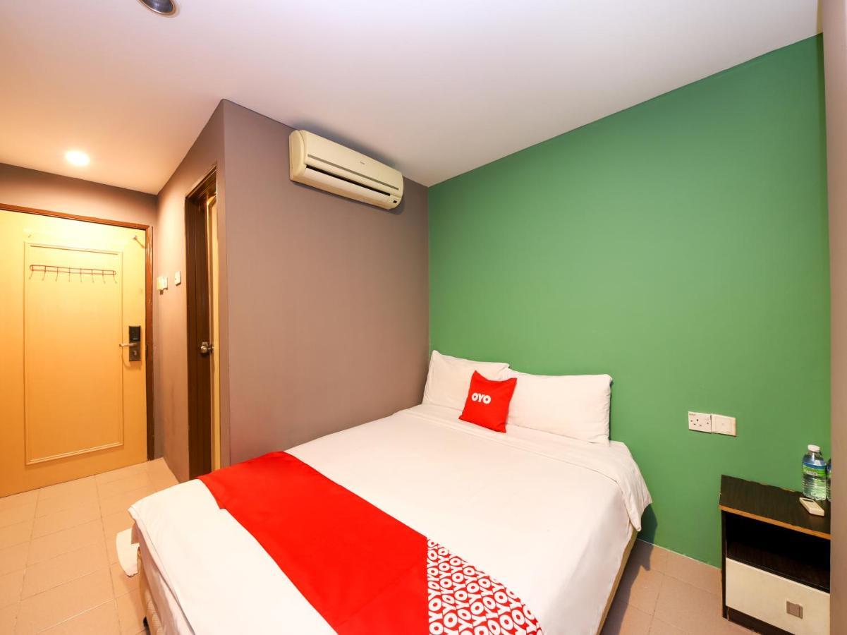 Oyo 89688 Alor Street Hotel Kuala Lumpur Esterno foto